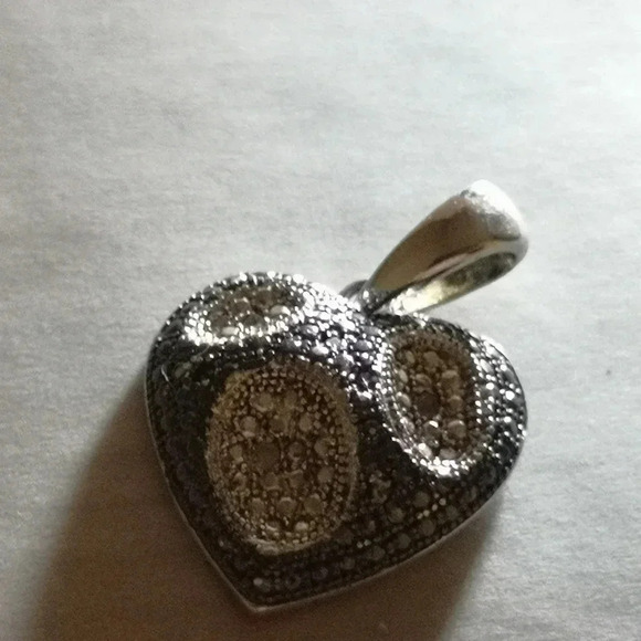 Diamond pendant - Picture 3 of 4